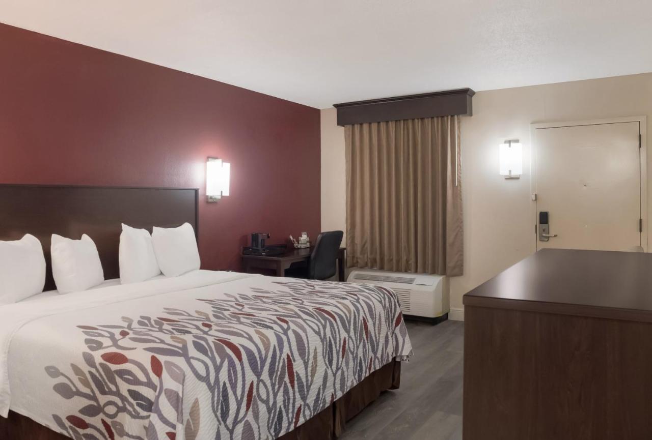 Red Roof Inn Тупело Екстер'єр фото
