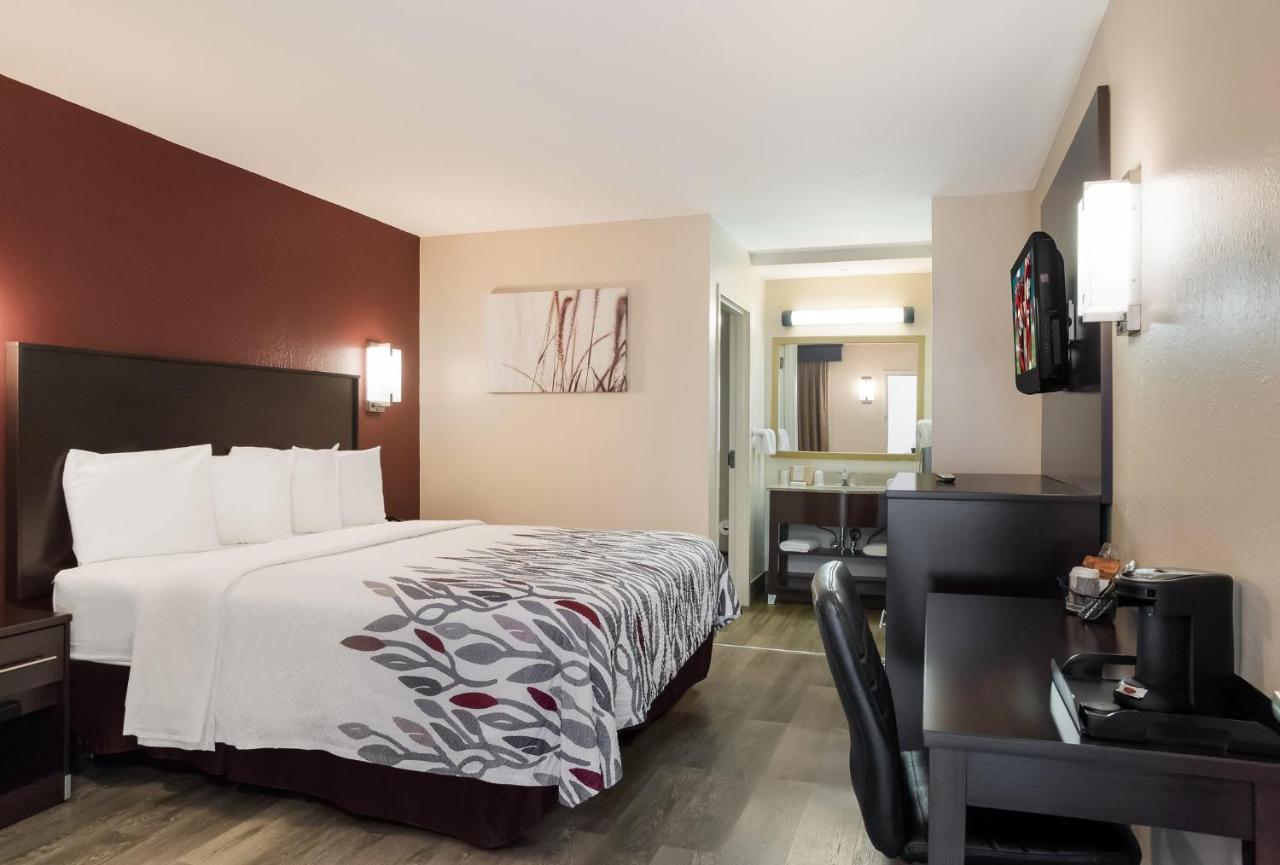 Red Roof Inn Тупело Екстер'єр фото