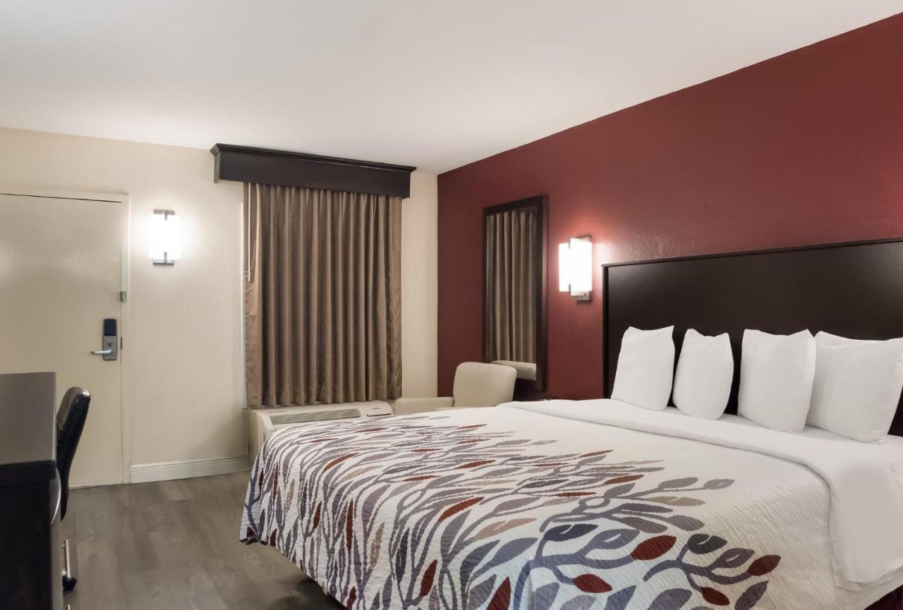 Red Roof Inn Тупело Екстер'єр фото