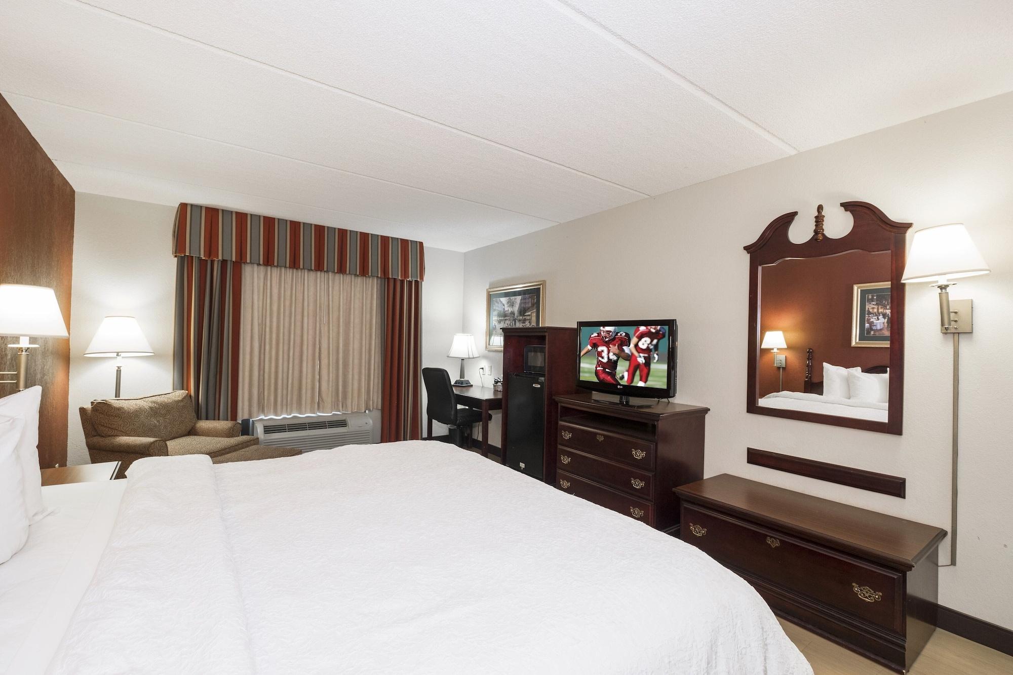 Red Roof Inn Тупело Екстер'єр фото
