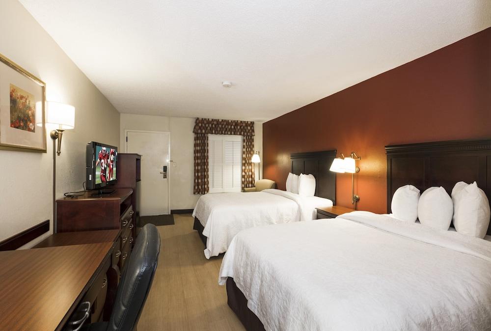 Red Roof Inn Тупело Екстер'єр фото