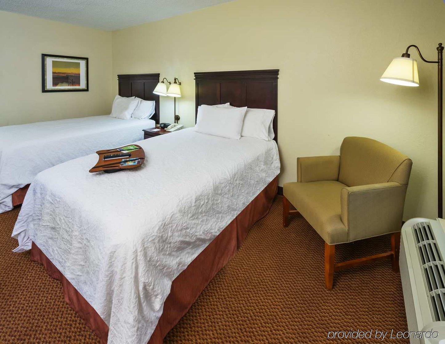 Red Roof Inn Тупело Номер фото